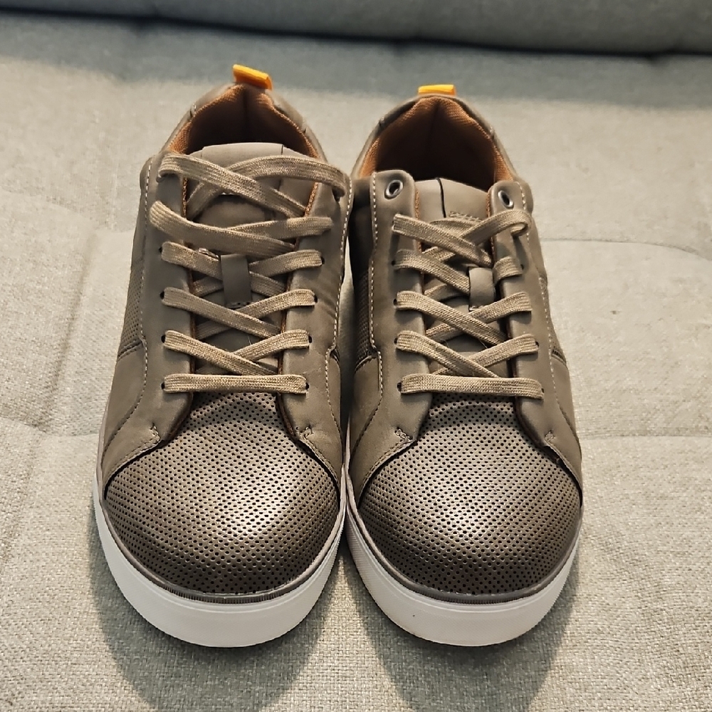 DREW Brown Sneakers with Low-Top Design and Rubber Sole